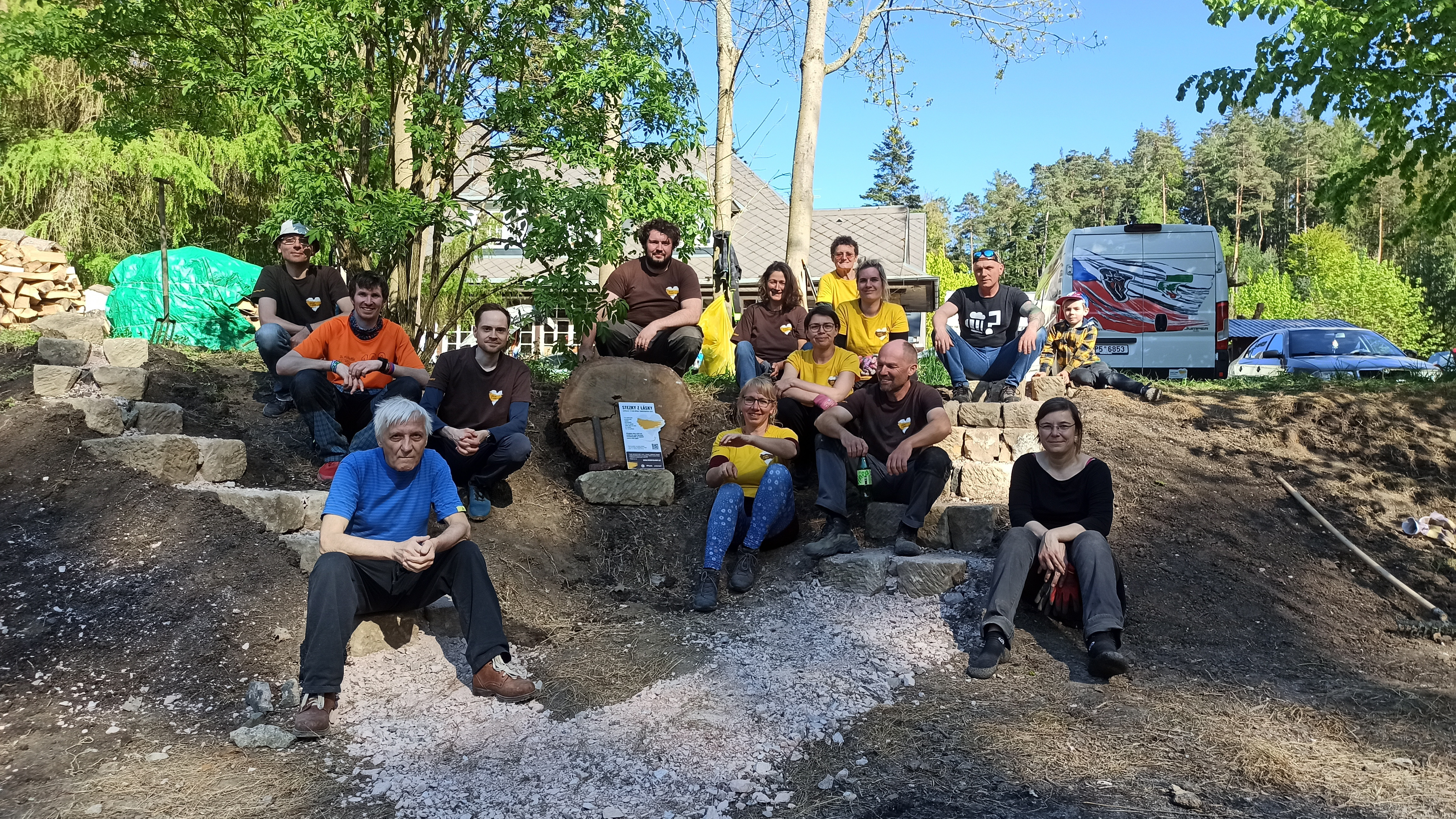 Stezky z lásky píší výjimečné příběhy: Od lávek na Smrku po přátelství vzniklá v dešti