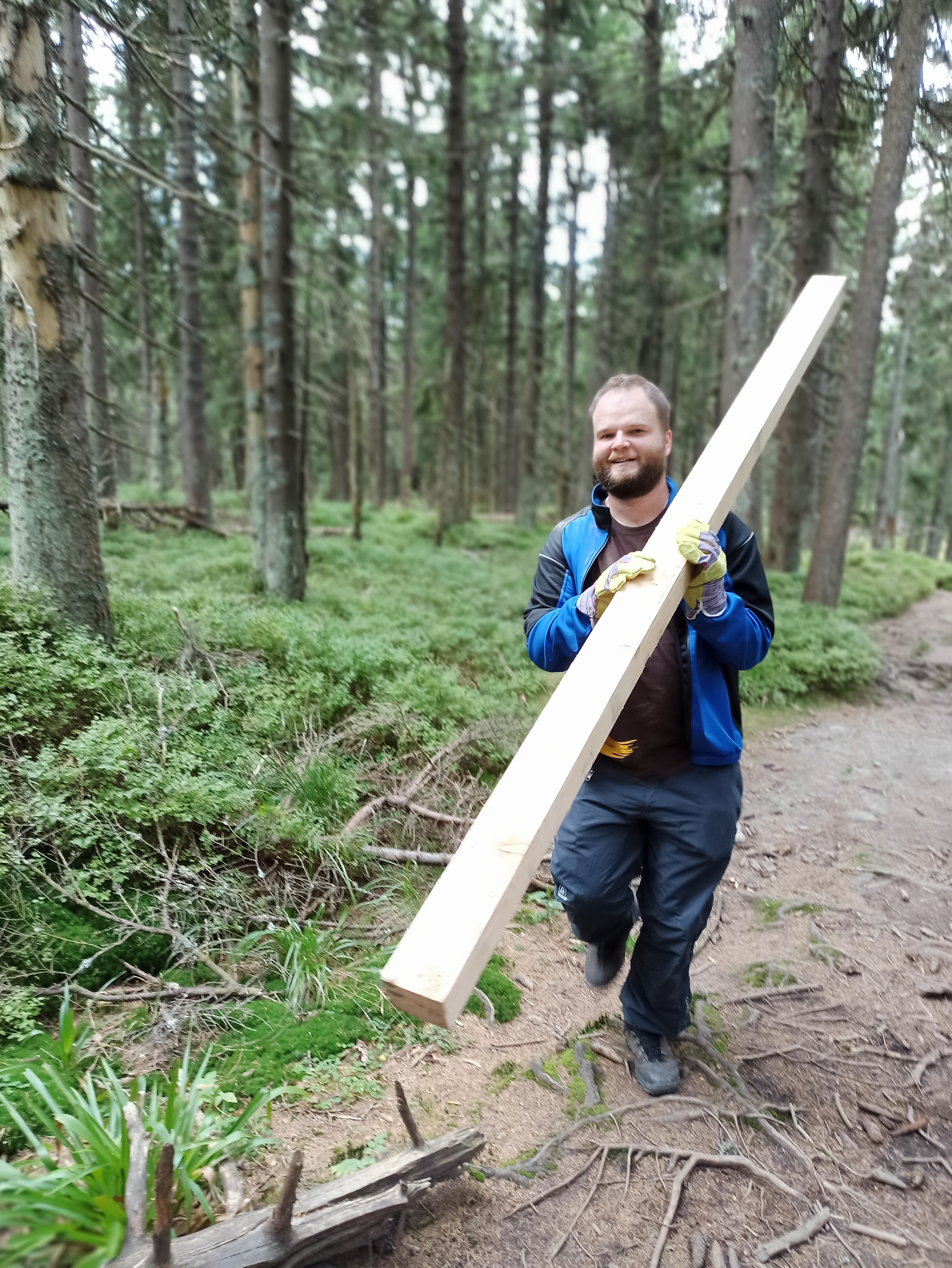 Stezky z lásky píší výjimečné příběhy: Od lávek na Smrku po přátelství vzniklá v dešti