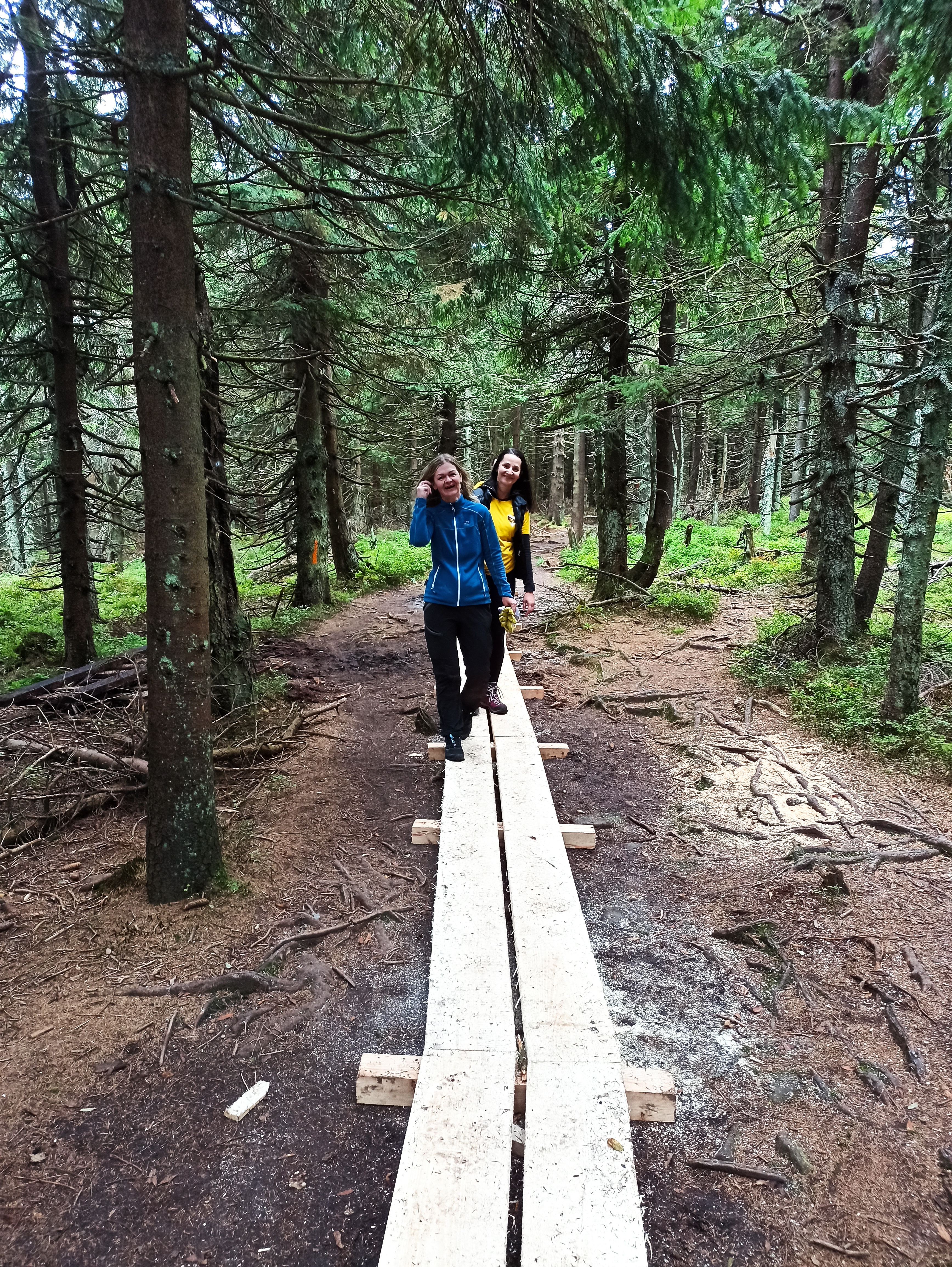 Stezky z lásky píší výjimečné příběhy: Od lávek na Smrku po přátelství vzniklá v dešti