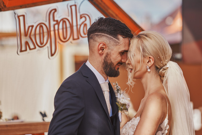 Na festivale Grape si tento víkend spečatilo lásku 40 zamilovaných dvojíc