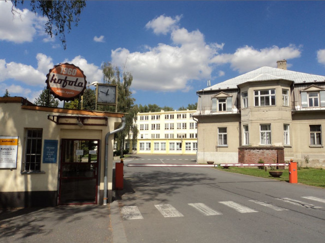 Milujeme ji, i když jí je šedesát